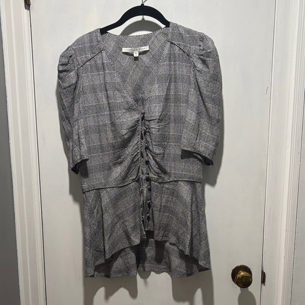 VERONICA BEARD plaid short sleeve button down blouse